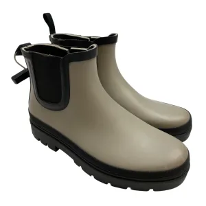 Boots Rain By Universal Thread In Grey, Size: 9