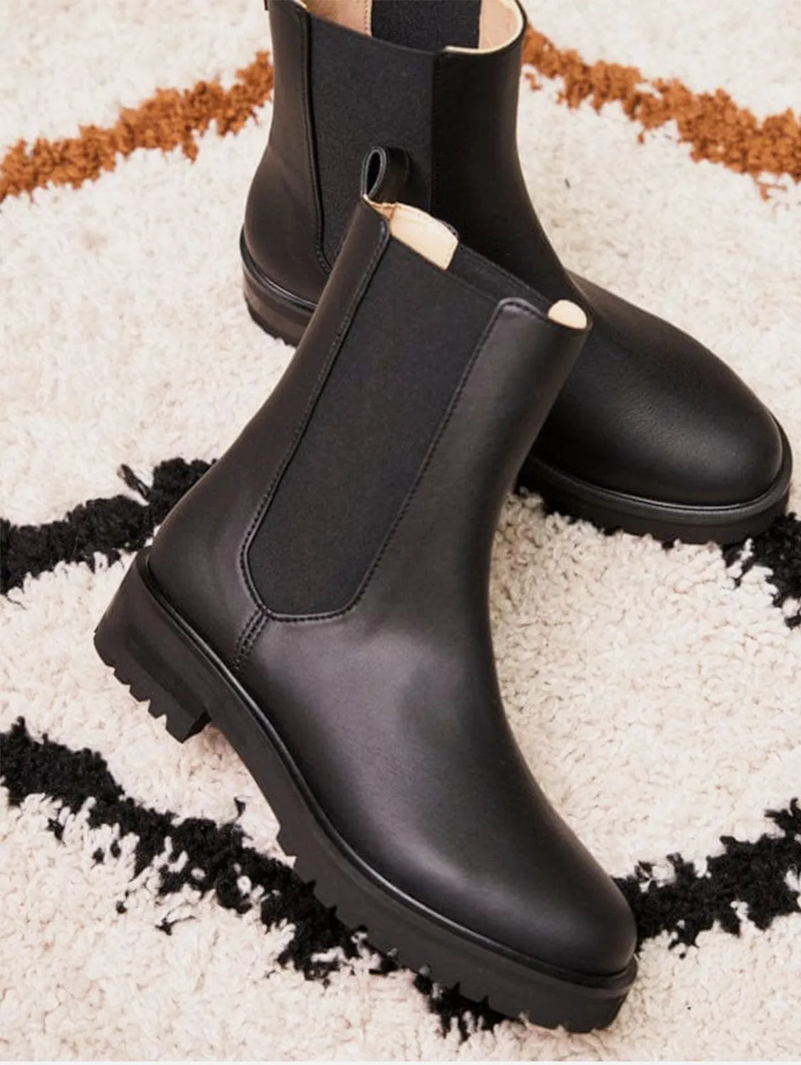 Chelsea Recycled Grain Leather Vegan Boots | Black