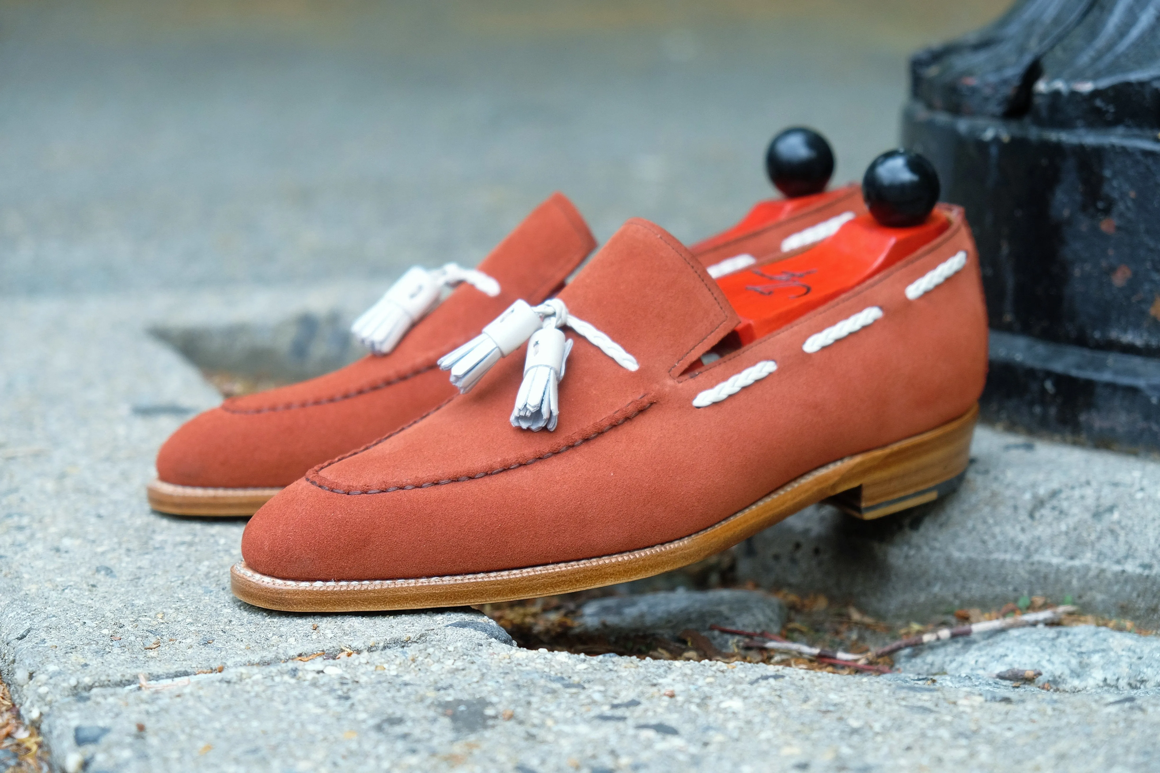 Eskapa - MTO - Rust Suede / Natural Crust Tassel - LPB Last - Single Leather Sole