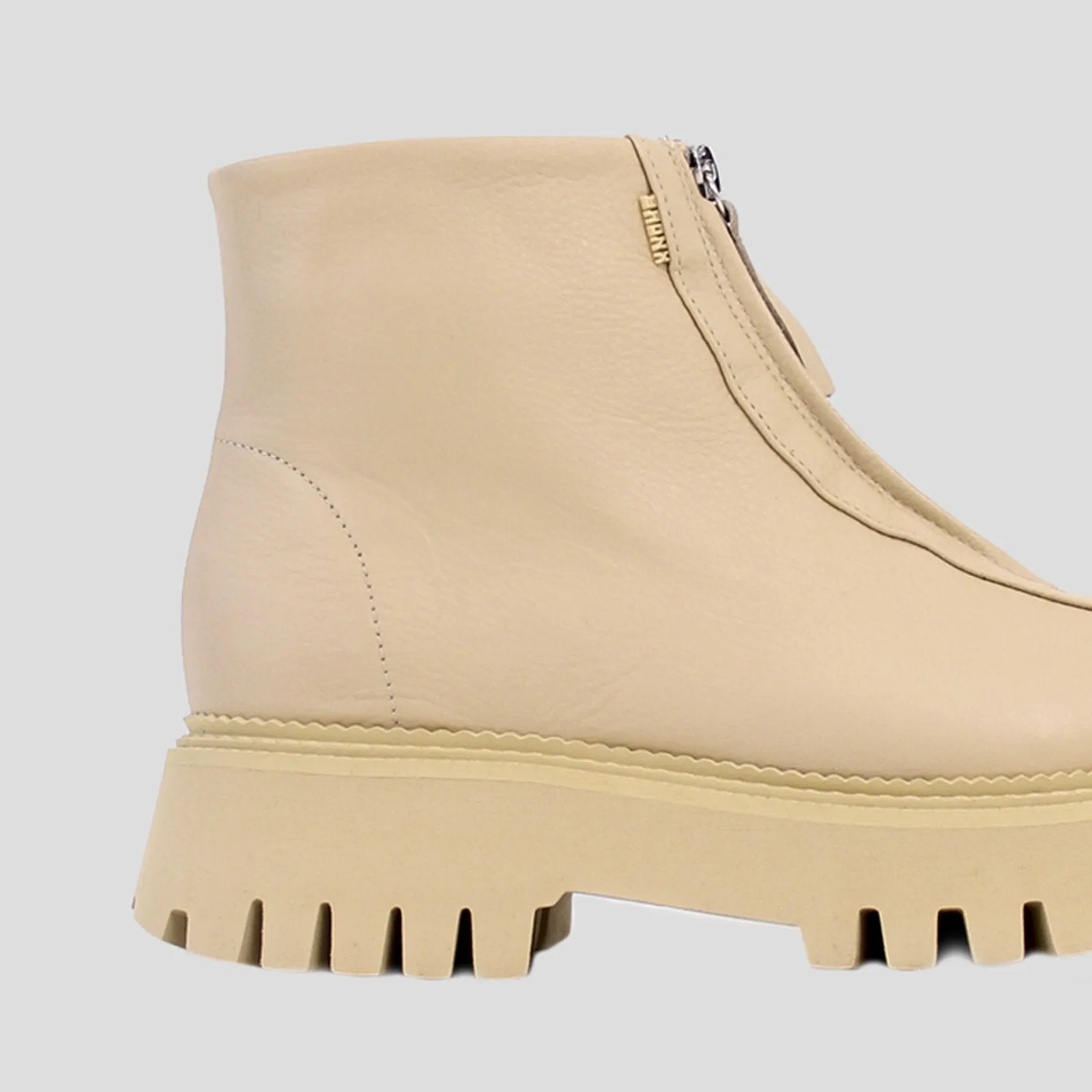 Groovy Front Zip Camel Boots