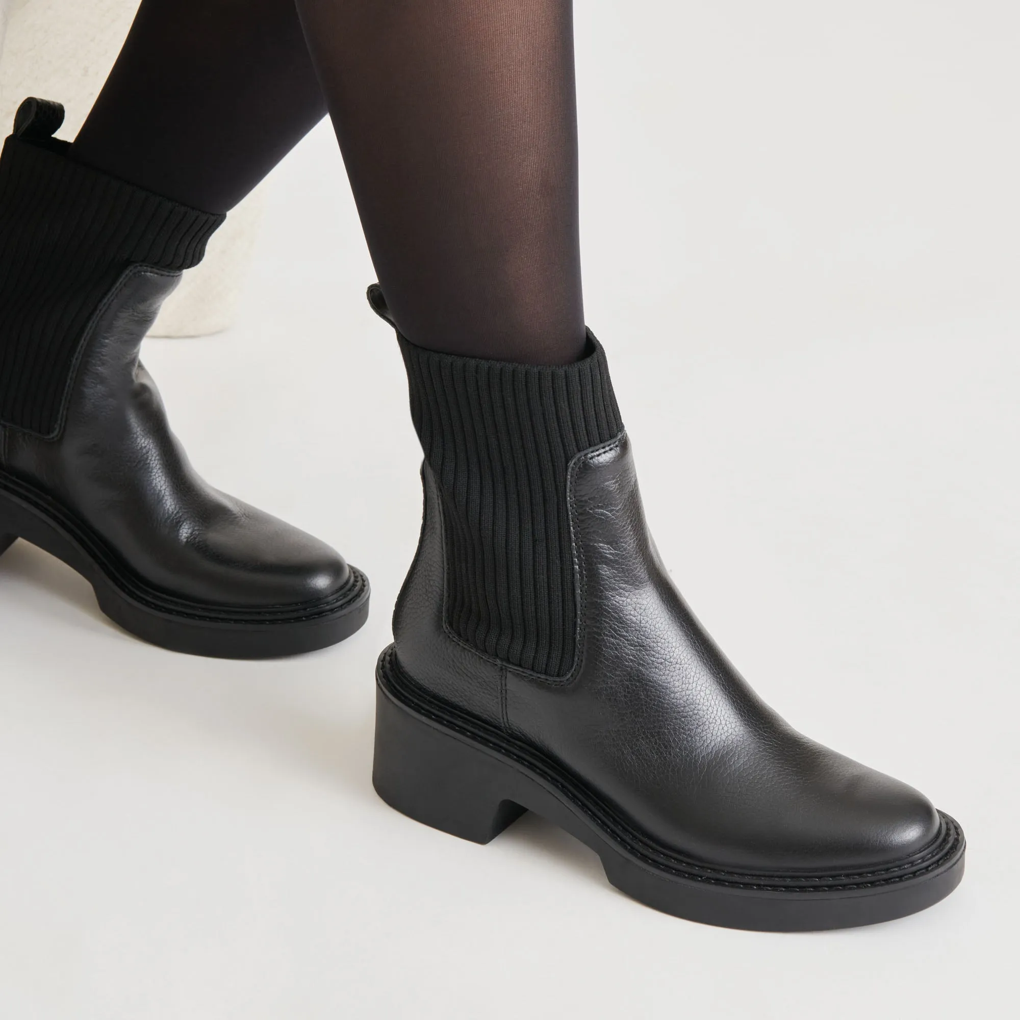 HILORA H2O BOOTS BLACK LEATHER