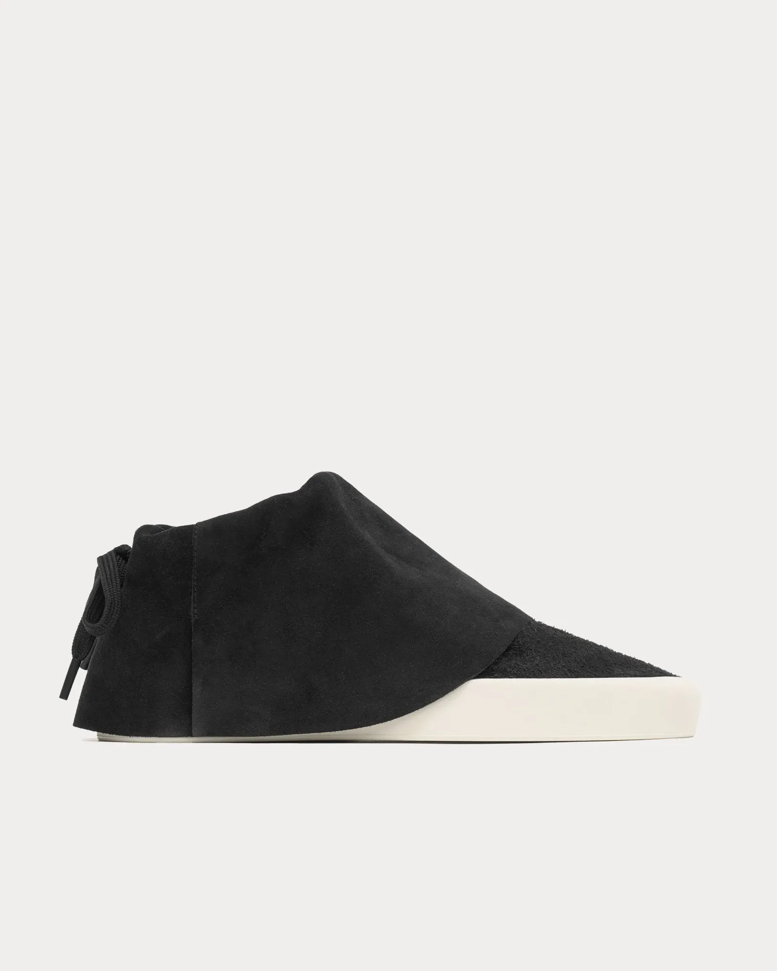 Moc Low Black Slip On Sneakers