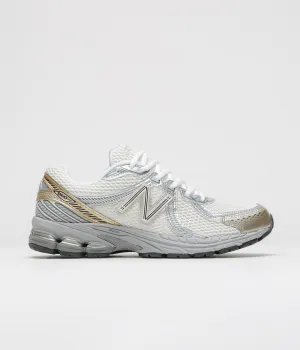 New Balance 860 Shoes - Sea Salt / Gold Metallic