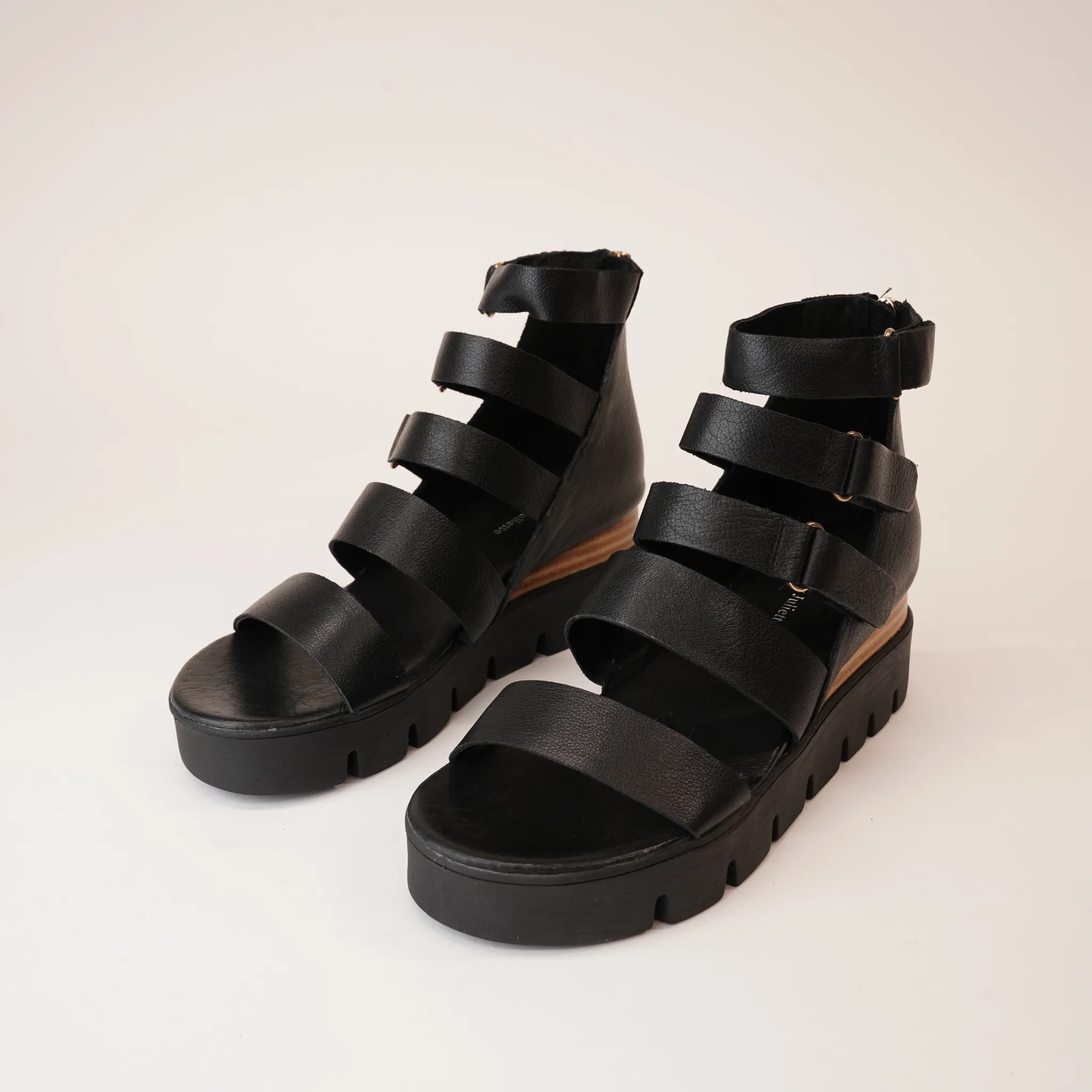 Raafe Black / Natural Leather Sandals