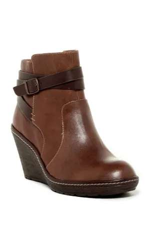 SOFFT Women's •Caralee• Wedge  Bootie Tobacco Leather 11M