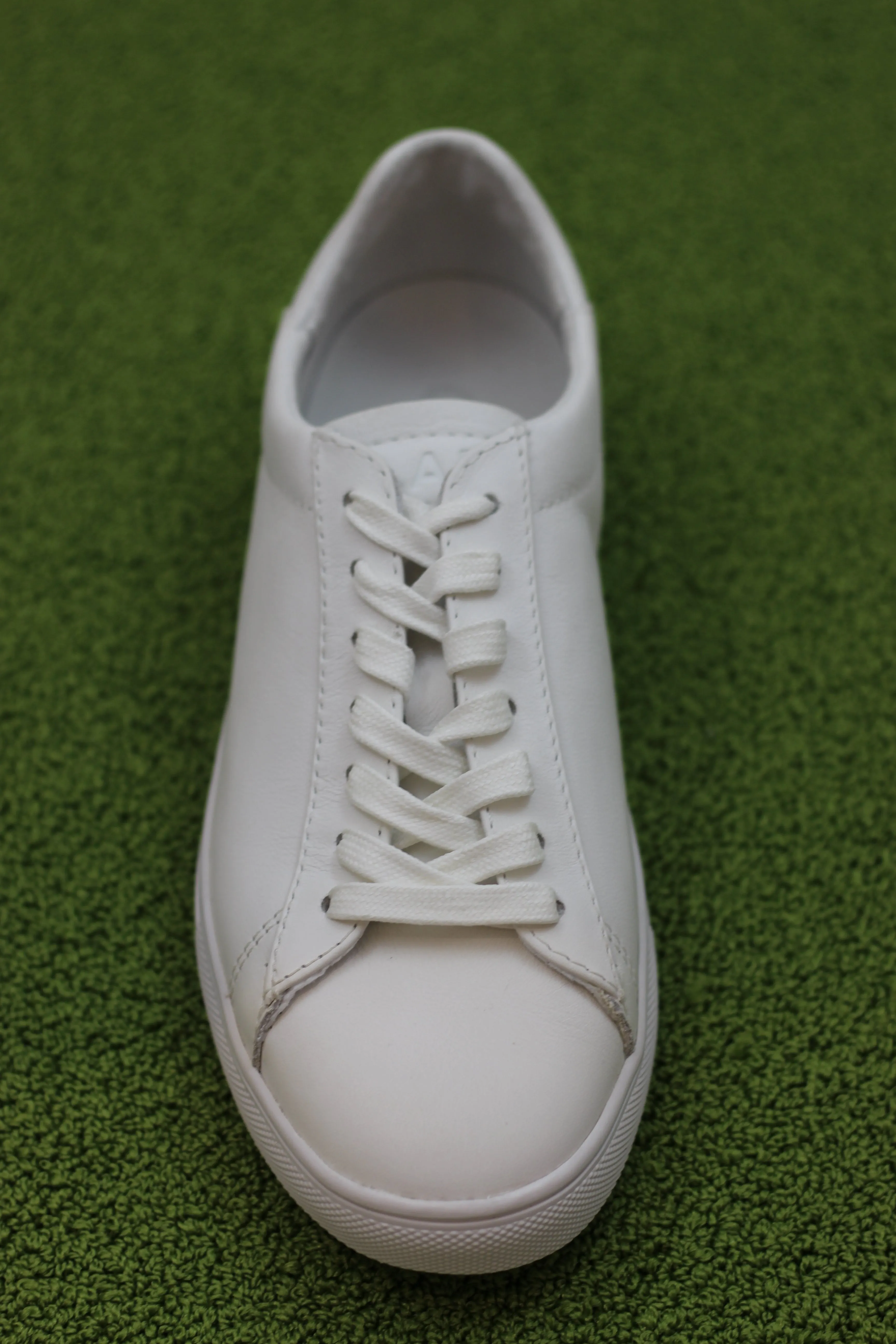 Unisex Bradley Low Sneaker -  Triple White Leather