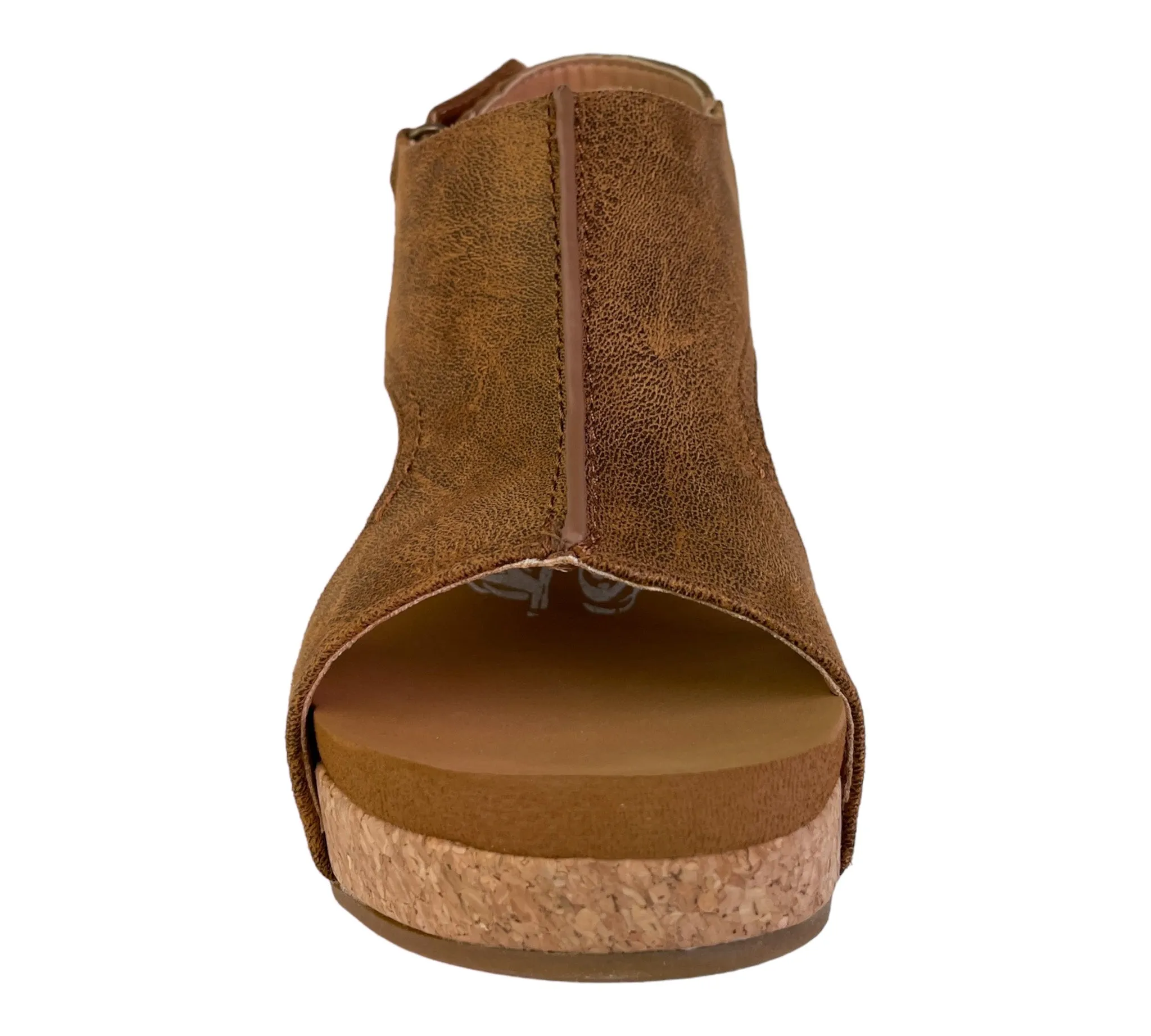 Very G Isabella Wedge in Tan