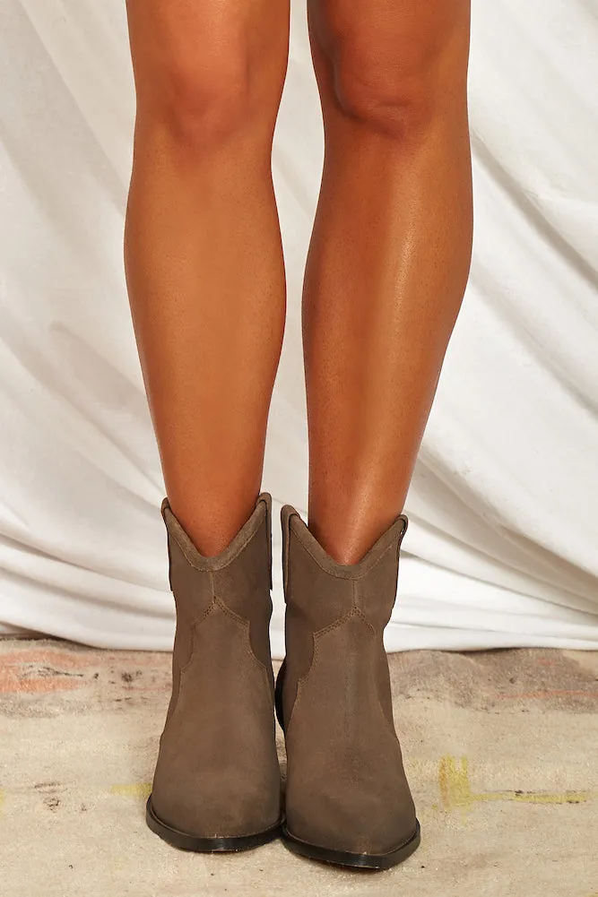 WINDSOR SMITH Freya Boot Taupe