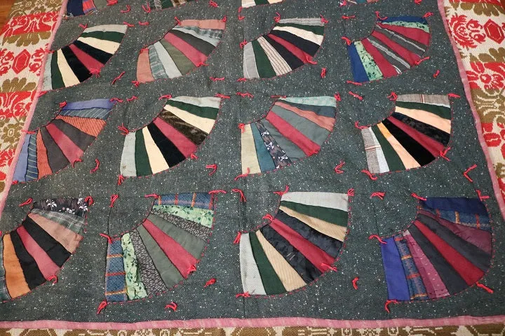 Wool Hand Tied Quilt Bold Fan Design Cozy